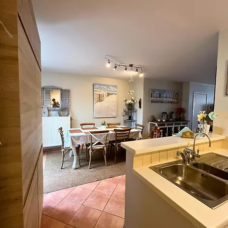 Le Charming Duplex Lumineux Avec Balcon, Terrasse Ensoleillee & Parking Lägenhet